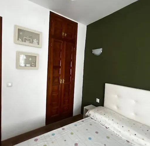 Acogedor En دينايا