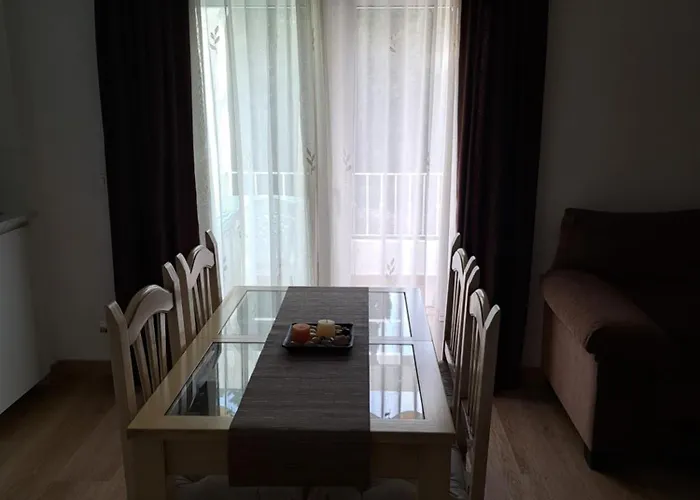 شقة Acogedor En دينايا