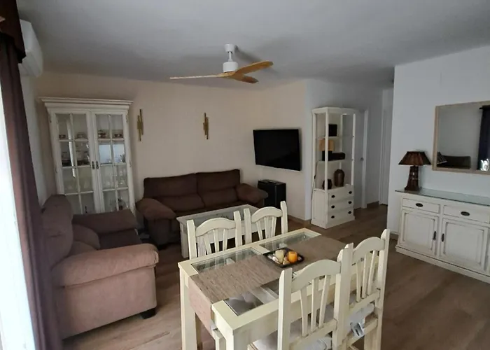 شقة Acogedor En دينايا