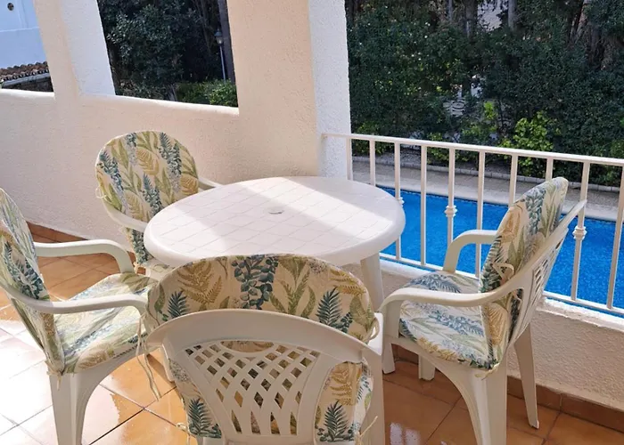 Acogedor En دينايا